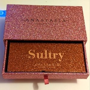 Anastasia Beverly Hills Sultry Palette Gift Set